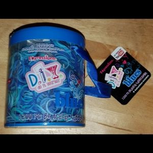 NWT D.I.Y. Blues 1200 Count Bracelet Rubberbands